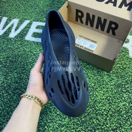 Adidas Yeezy Foam Runner Slidemxt Moon Sand X Kanye West Sneakers Black