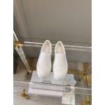 Alexandermcqueen Cowhide Thick Soles Loafers For Men And Women White
