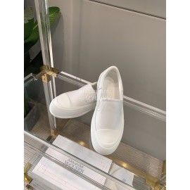 Alexandermcqueen Cowhide Thick Soles Loafers For Men And Women White
