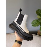 Alexandermcqueen Cowhide Thick Soles Chelsea Boots For Men And Women Black