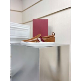 Bally Calf Leather Casual Shoes For Men Brown