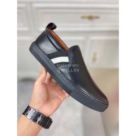 Bally Black Calf Leather Casual Shoes For Men 