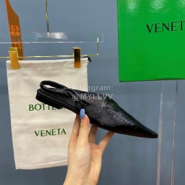 Bottega Veneta Autumn New Soft Sheepskin Flat Heel Sandals Black