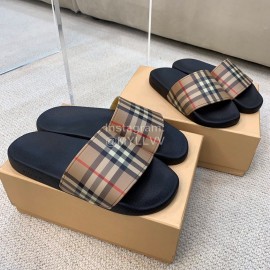 Burberry Spring And Summer Classic Plaid Slippers For Women
