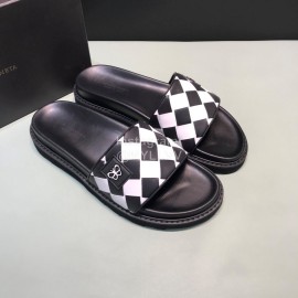 Bottega Veneta Light Plaid Calf Leather Slippers For Men Black