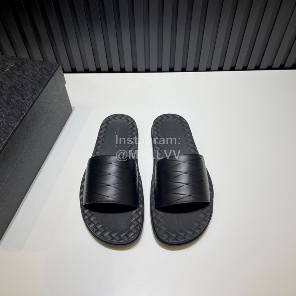 Bottega Veneta Embossed Calf Leather Slippers For Men