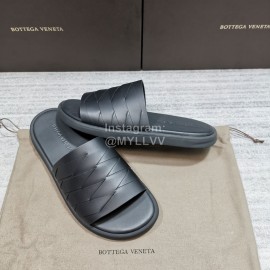 Bottega Veneta Soft Leather Slippers For Men Gray