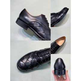 Bottega Veneta New Black Woven Cowhide Lace Up Shoes For Men 