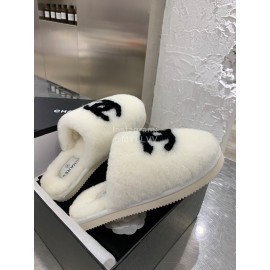 Chanel Winter Wool Slippers White
