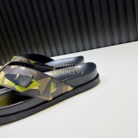 Fendi Fashion Camouflage Printed Leather Flip Flops For Men