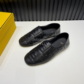 Fendi Soft Embossed Calf Leather Casual Shoes For Men Black