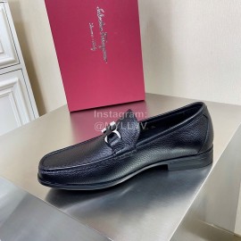 Ferragamo Black Cowhide Gancini Buckle Business Shoes For Men 