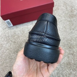 Ferragamo Black Calf Leather Metal Buckle Business Loafers For Men 