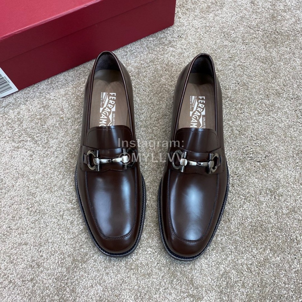Ferragamo Classic Cowhide Gancini Buckle Business Loafers For Men Black
