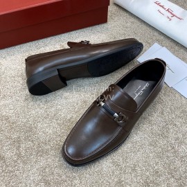 Ferragamo Calf Leather Gancini Buckle Business Shoes For Men Brown