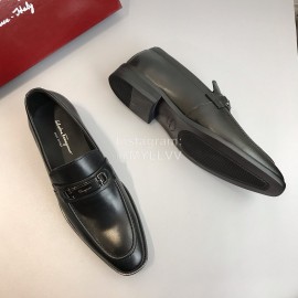 Ferragamo Classic Calf Leather Business Shoes For Men Black