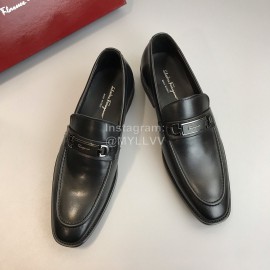 Ferragamo Classic Calf Leather Business Shoes For Men Black