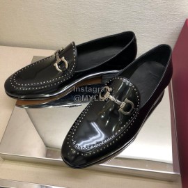 Ferragamo Black Calf Leather Gancini Buckle Shoes For Men 
