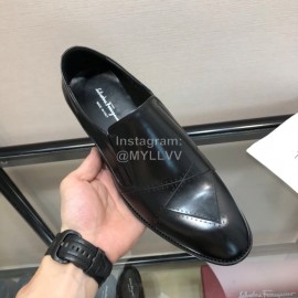Ferragamo Fashion Calf Leather Casual Business Shoes Black For Men 