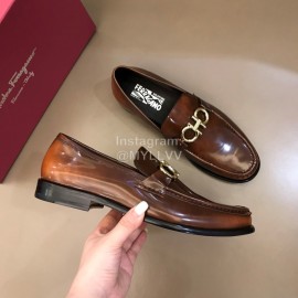 Ferragamo Calf Leather Gancini Buckle Shoes For Men Brown