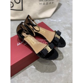 Salvatore Ferragamo New Patent Leather Bow Sandals For Women Black