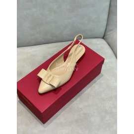 Salvatore Ferragamo Fashion Sheepskin Bow Sandals For Women Beige