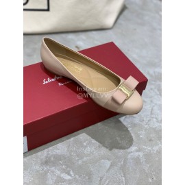 Salvatore Ferragamo Classic Bow Calf Shoes For Women Beige