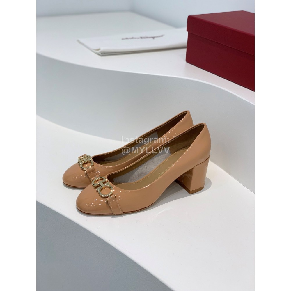 Ferragamo Fashion Gancini Buckle Patent Leather High Heels For Women Apricot 