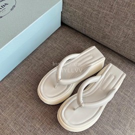 Givenchy Sheepskin Flip Flops With Thick Bottom For Women White