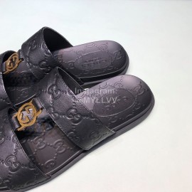 Gucci Black Cowhide Embossed Slippers For Men 