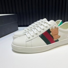 Gucci Calf Leather Casual Sneakers For Men And Women White