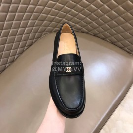 Gucci Cowhide GG Buckle Casual Loafers For Men Black