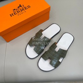 Hermes Summer Crocodile Pattern Leather Slippers For Men Green