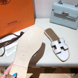 Hermes Classic White Calf Leather Flat Heel Slippers