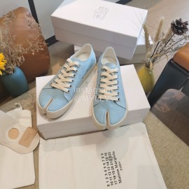Maison Margiela New Split Toe Canvas Casual Shoes For Women Blue
