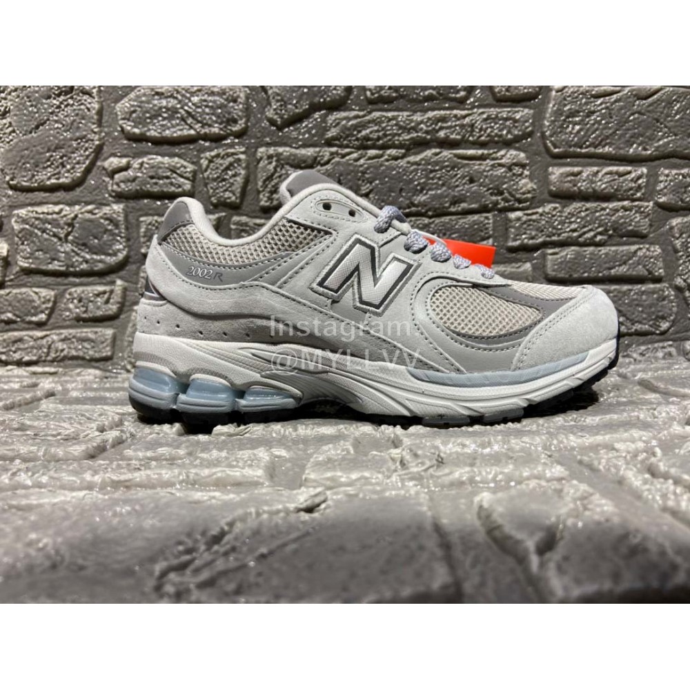 New Balance 2002r Vintage Sneakers Gray