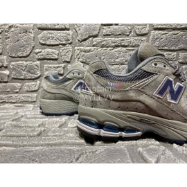 New Balance 2002r Vintage Sneakers For Men And Women