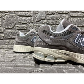 New Balance 2002r Vintage Lace Up Sneakers