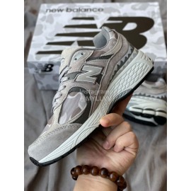 New Balance Camouflage Sneakers For Men And Women Gray