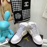 Air Jordan 1 Midlight Bone Wool High Top Sneakers For Women Gray