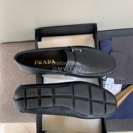 Prada Calf Leather Business Casual Shoes Black For Men 
