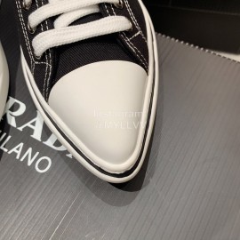 Prada Spring Summer Pointy Casual Canvas Shoes Black
