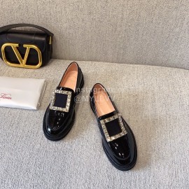 Roger Vivier Autumn And Winter New Black Leather Shoes  