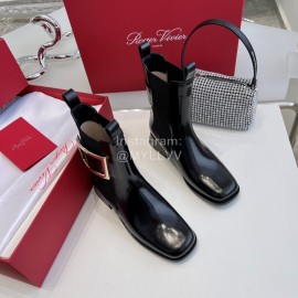 Roger Vivier Black Patent Leather Short Chelsea Boots For Women 