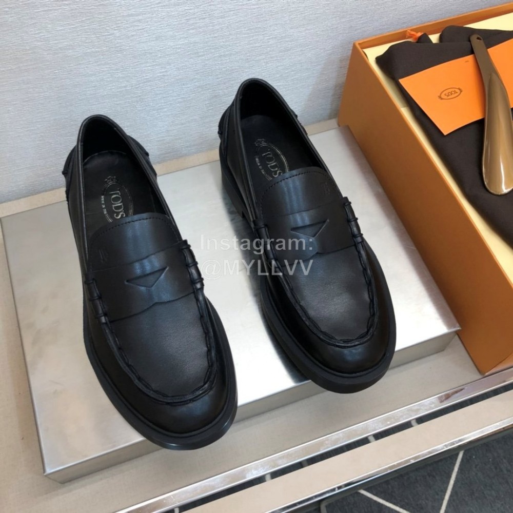 Tods Oil Wax Cowhide Loafers For Men Black