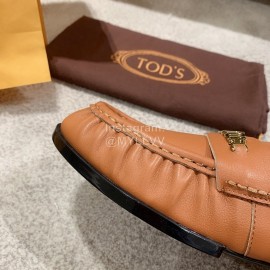 Tods Autumn Retro Calf Leather Shoes For Women Brown