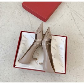 Valentino Fashion Diamond Pointed High Heels For Women Pink