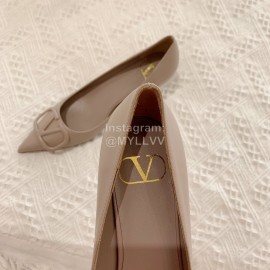Valentino Fashion Diamond Pointed High Heels For Women Pink