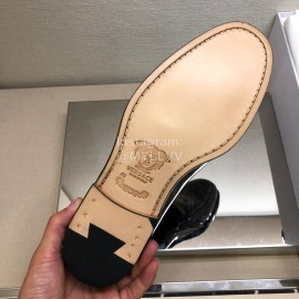 Versace New Embroidered Cowhide Casual Loafers For Men Black