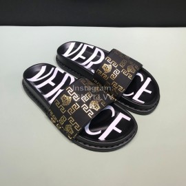Versace Fashion Embossed Leather Slippers For Men Gold